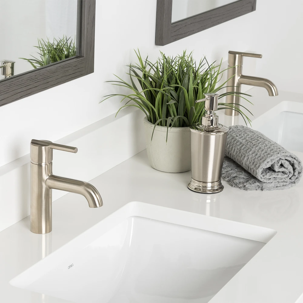 Ceramic vs Quartz Countertop: 4 Key Differences Explained